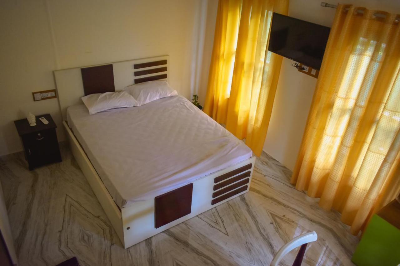 Vrindavan Homestay Mundrothuruth Eksteriør billede